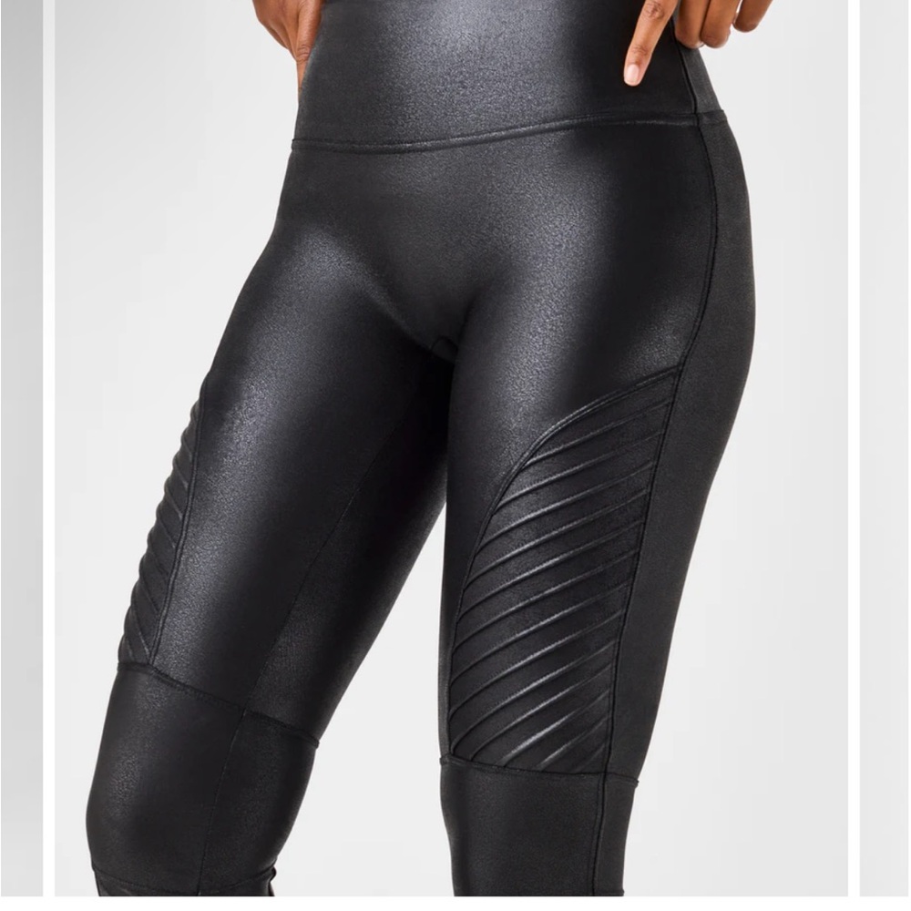 SPANX Black Shiny Leggings